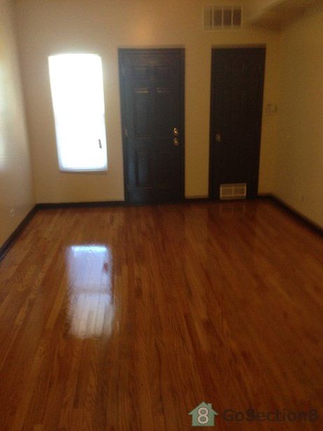 2nd image of 5221 S Calumet Ave APT 2A