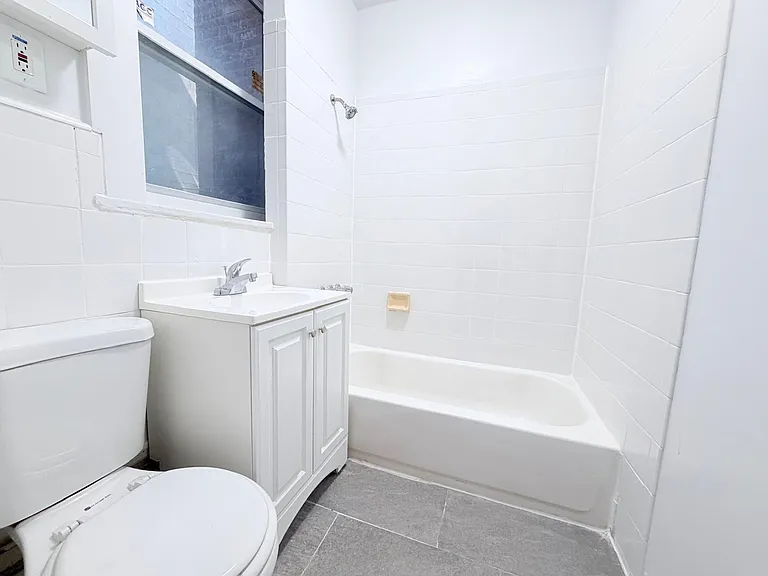 70 Tonnelle Ave #12E — Photo 7
