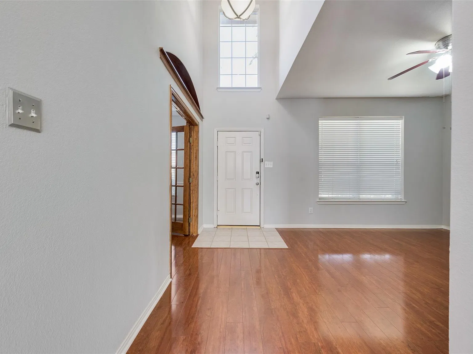 4 bed, 2664 sqft, $2,550 — Photo 4
