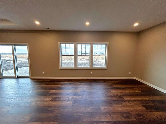 5th image of 103 Nolan Dr