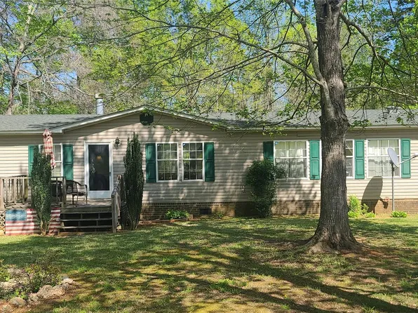 1232 Okeewemee Rd, Troy, NC 27371