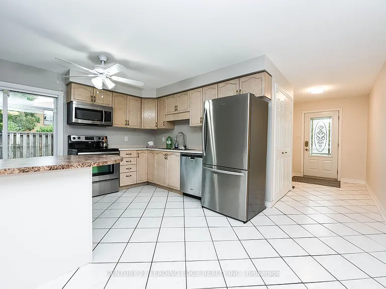 388 Leacock Dr — Photo 5