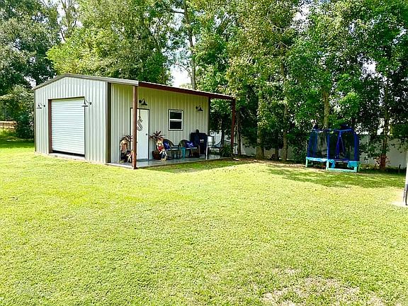 5th image of 261 Broadacres Dr
