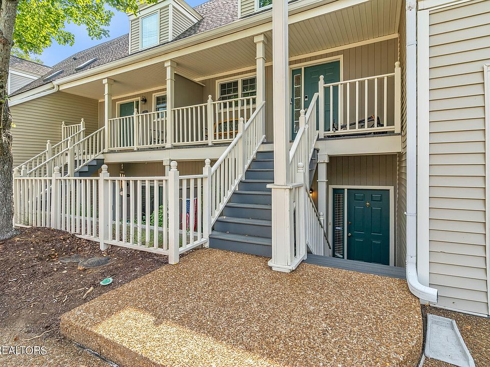 1st image of 520 Riverfront Way