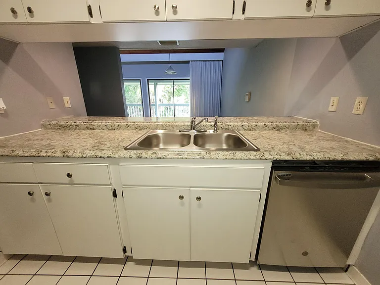 667 Olde Camelot Cir #667 — Photo 16