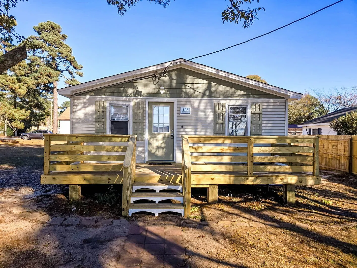 2 Bedroom 1 Bath Home in Jarvisburg $1895/mo — Photo 2