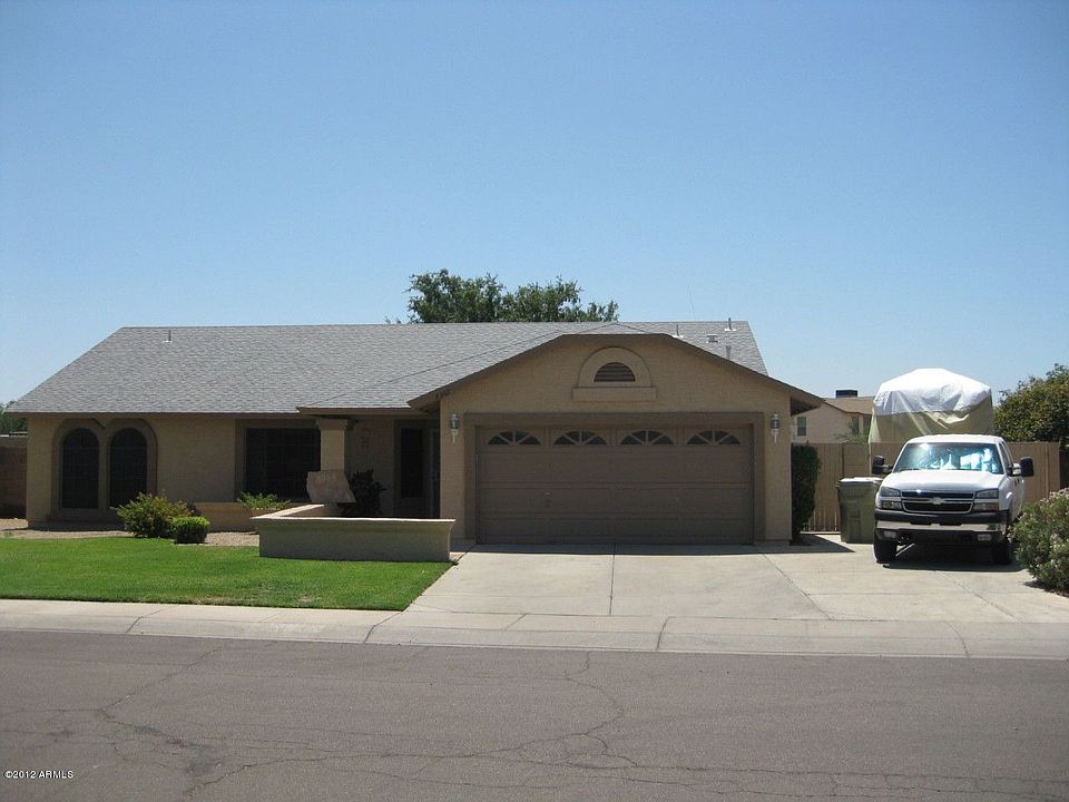 1st image of 8945 W Peck Dr