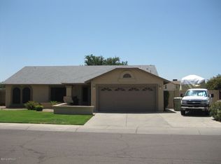 8945 W Peck Dr, Glendale, AZ 85305