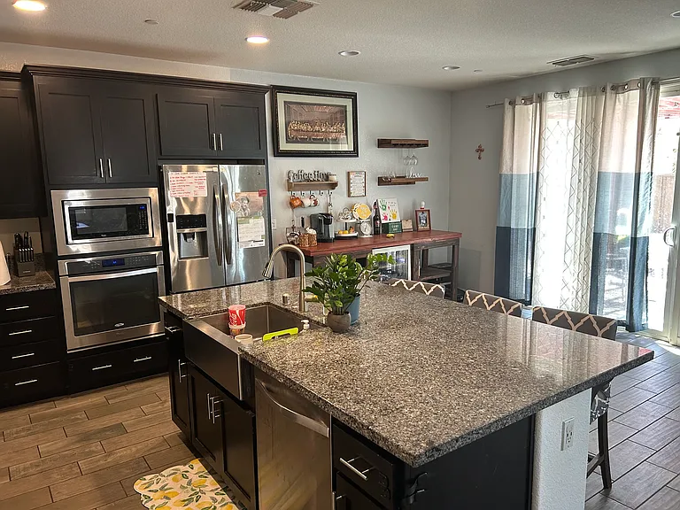 205 Amberwind Cir — Photo 6
