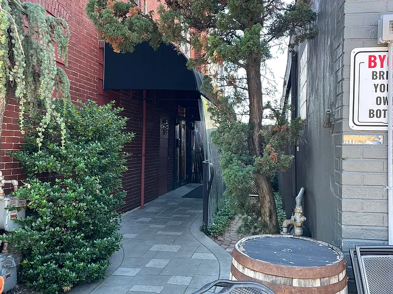 614 Penn Ave #3 — Photo 2