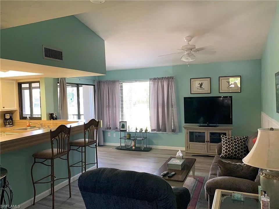 1st image of 5630 Trailwinds Dr APT 225