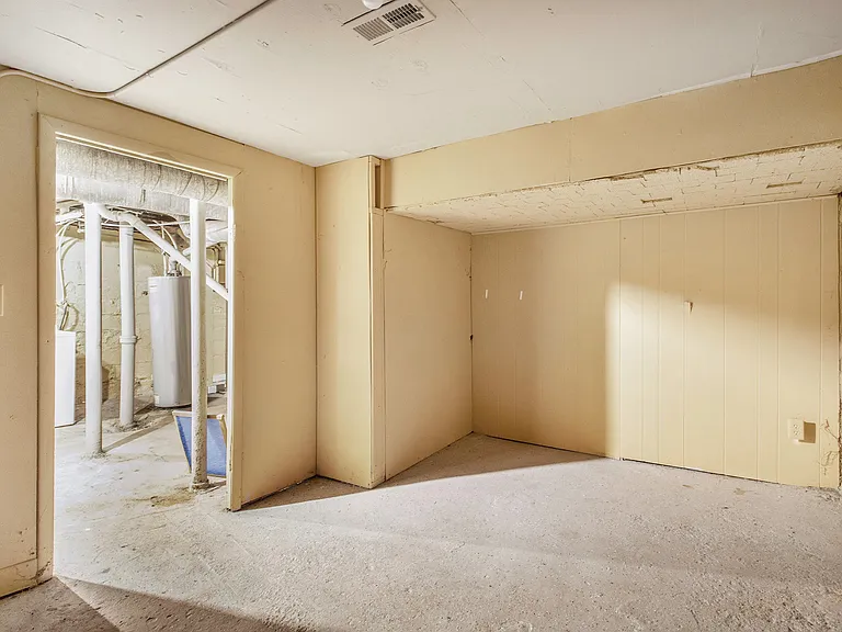 805 Miner St — Photo 18