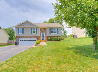 5015 Nicholas Hill Ln, Roanoke, VA 24019