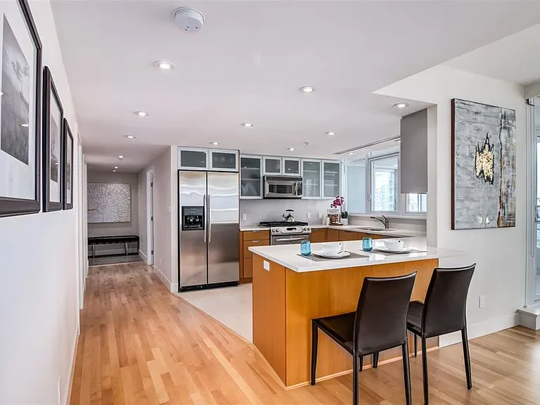 1205 Hastings St W #2402 — Photo 18