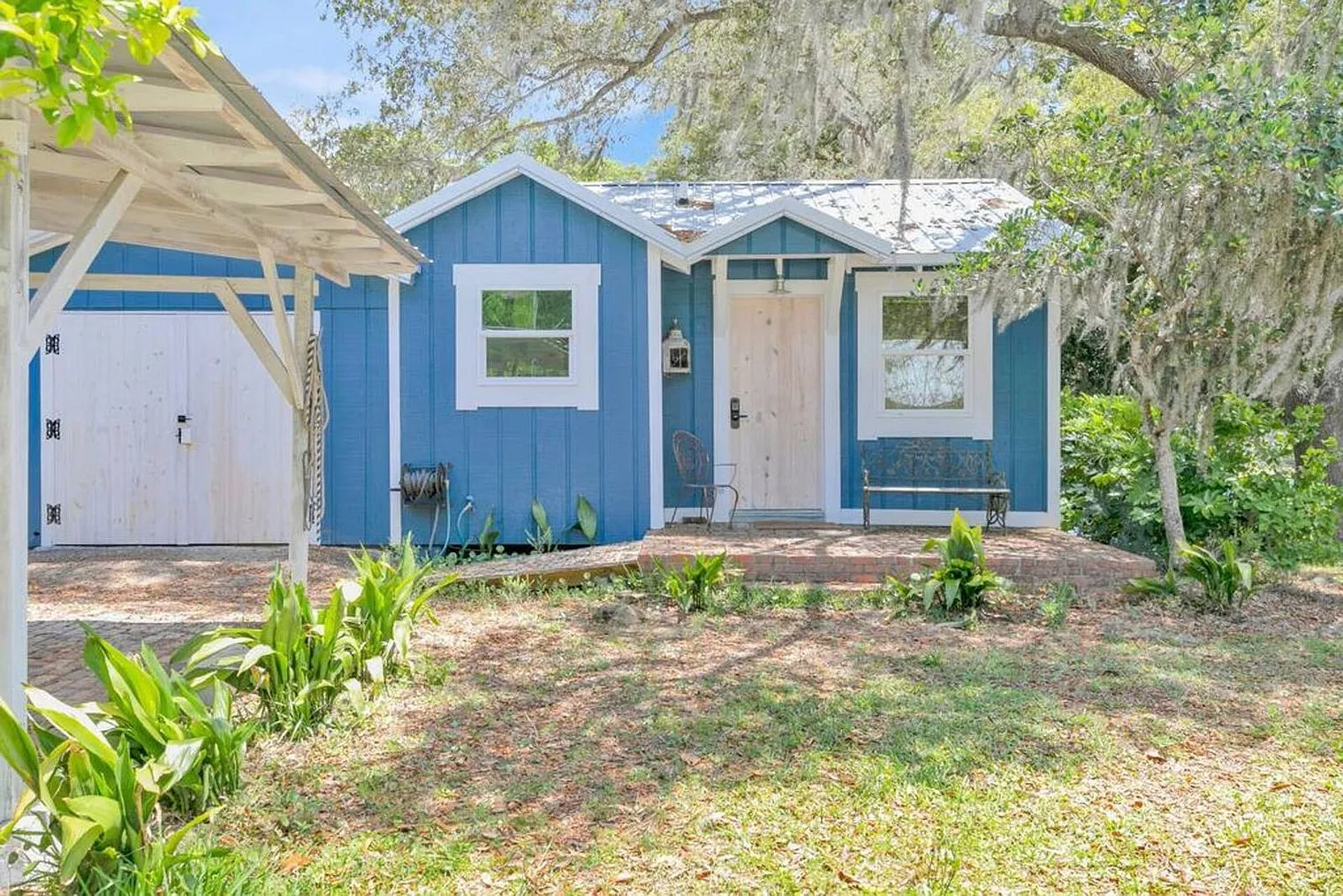 1 bed, 1.0 bath, 3229 sqft, $1,955 — Photo 2