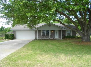 6704 Meadow Ridge Ln, Lake Charles, LA 70605