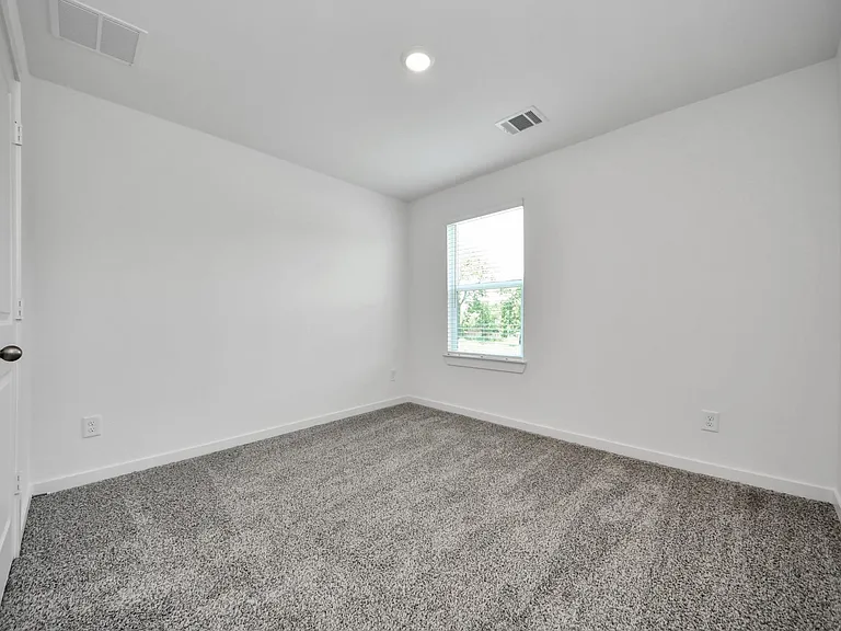 1918 Olivos St — Photo 34