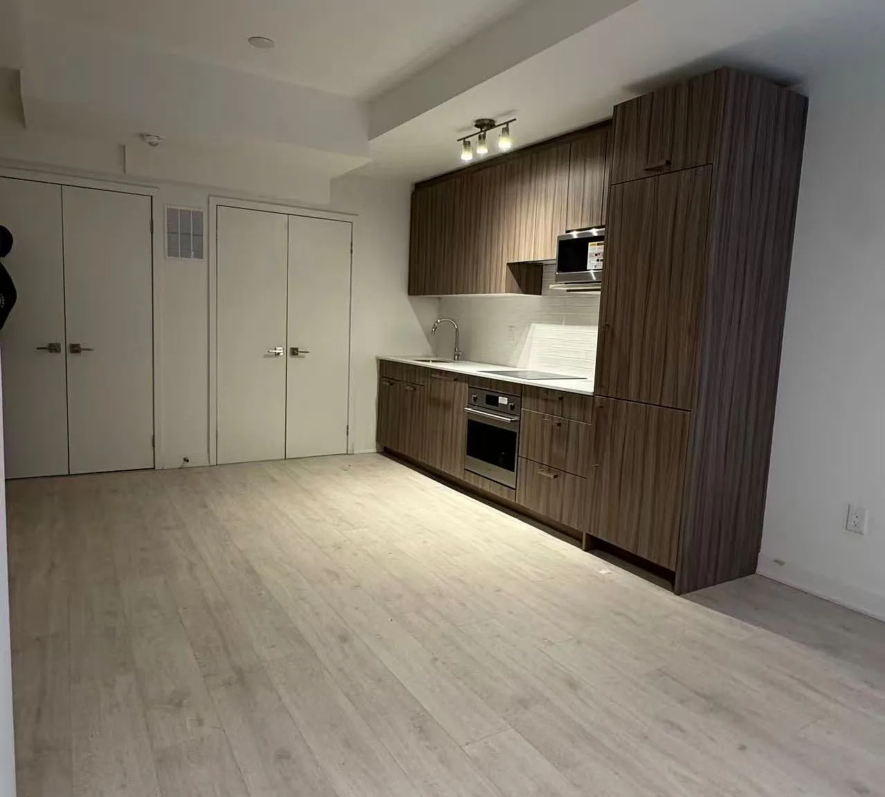 2 bed, $2,200 — Photo 2