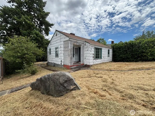 13504 35th Avenue S, Tukwila, WA 98168