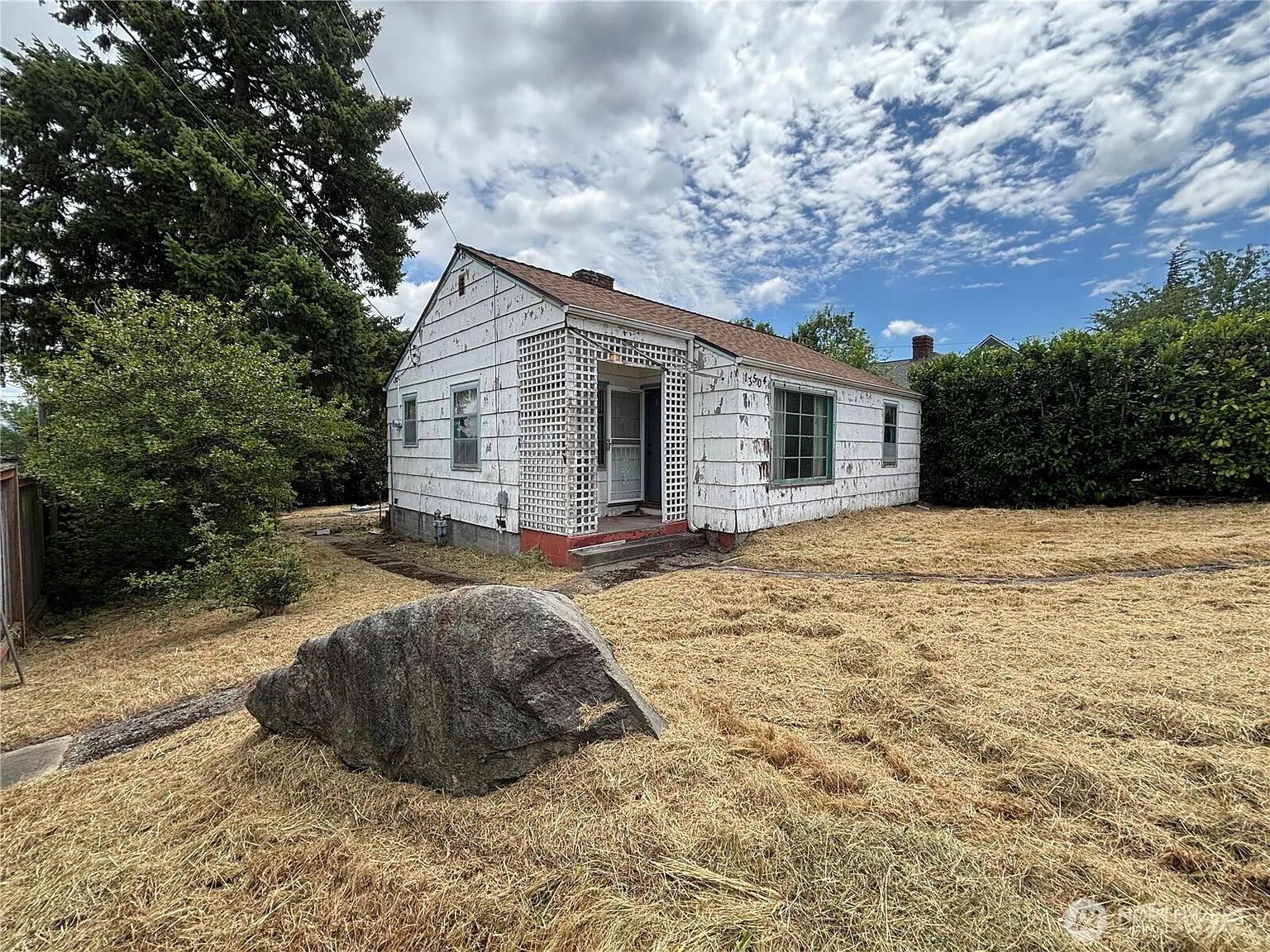 13504 35th Avenue S photo 1