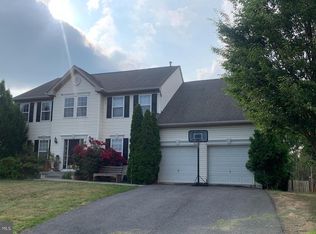 804 Crystal Ln, Strasburg, VA 22657