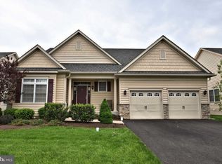 110 Bayhill Dr, North Wales, PA 19454