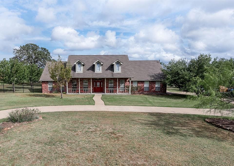 1st image of 15032 Turnberry Ct