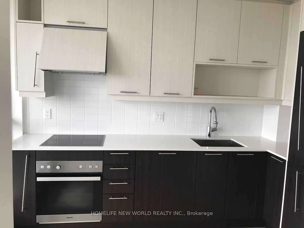 Building Photo - 30 Nelson St #3408