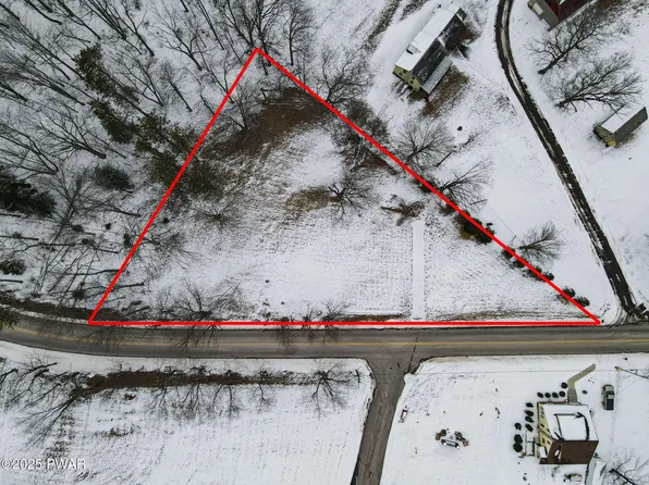 284 Golf Hill Rd, Honesdale, PA 18431