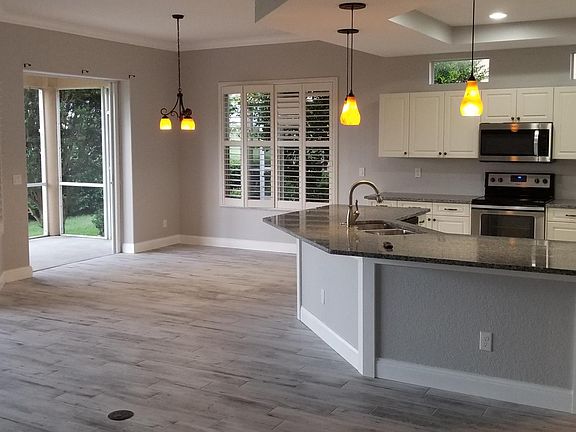 Main Room plus kitchen with 10 ft ceilings