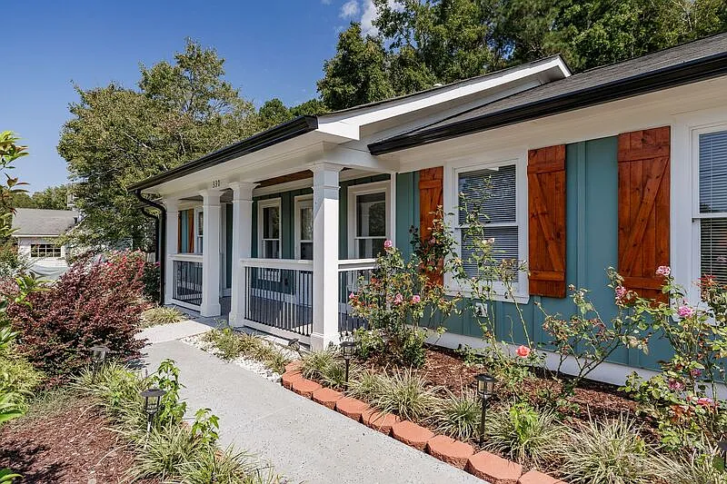 3 bed, 2.0 bath, $1,800 — Photo 3