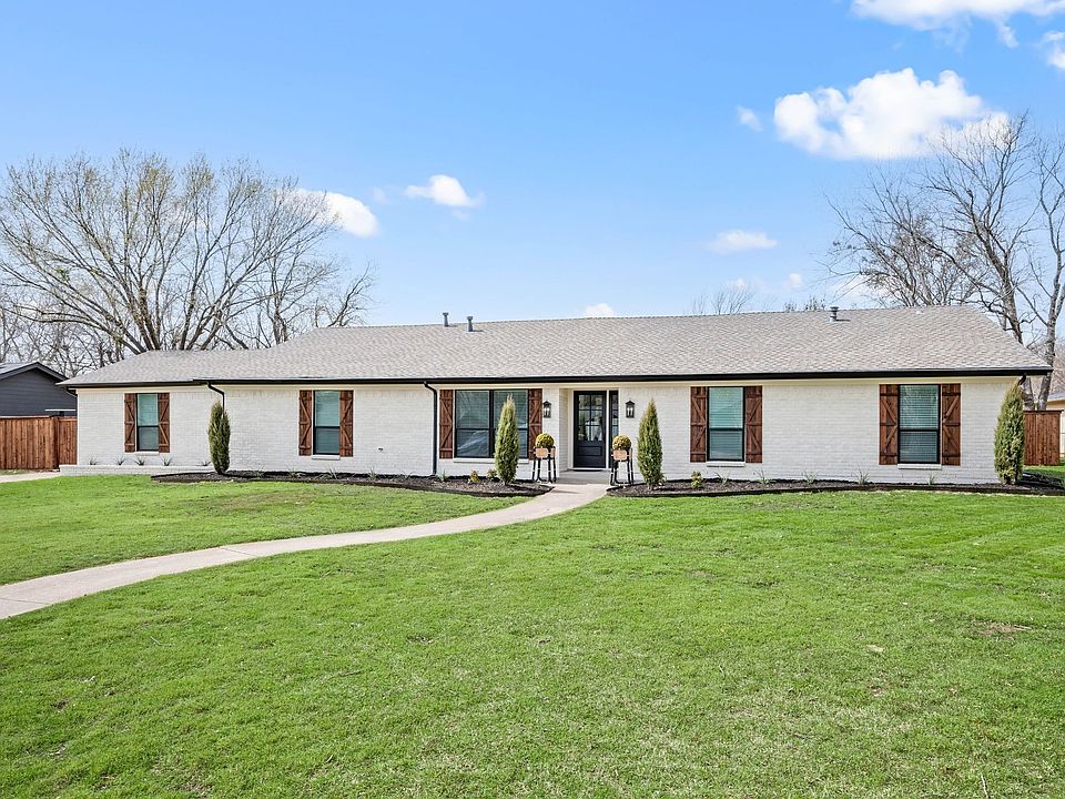 1st image of 5517 Oak Hills Dr