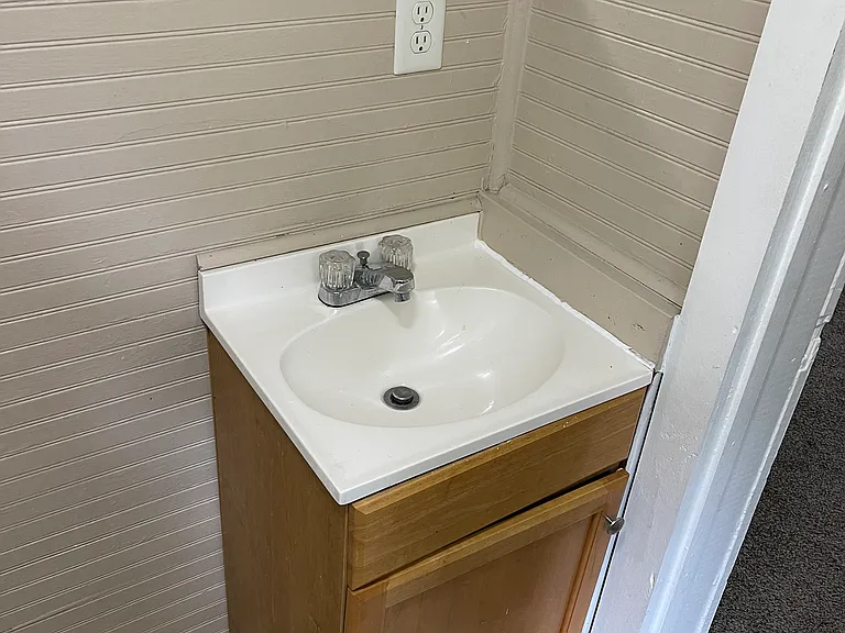 707 N Broad St — Photo 10