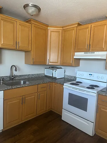 105 Wilbur Ave #8 Photo 1
