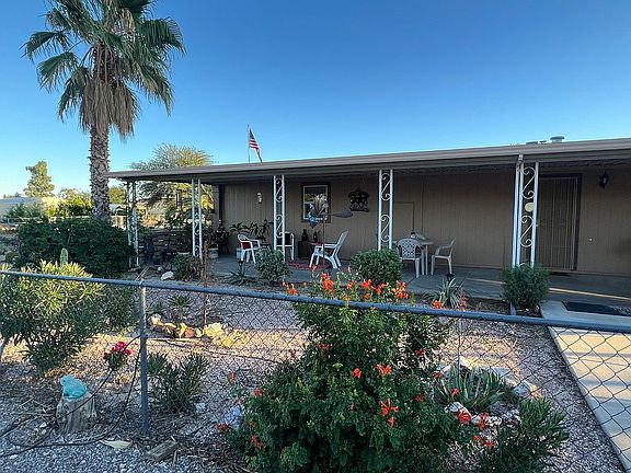 3rd image of 40060 Wyoming Way