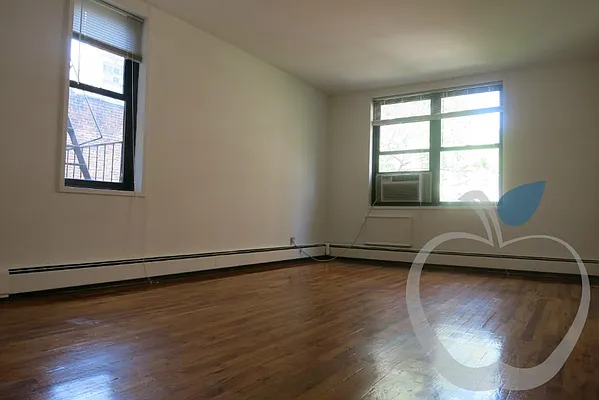 Rented by HOME RESIDENTIAL LLC | media 7