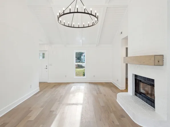 15 Westside Dr, Charleston, SC 29412