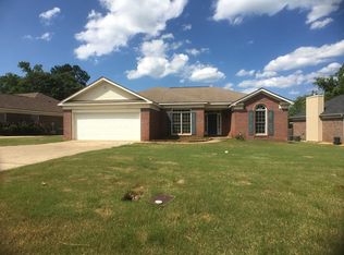 4981 Waterview Dr, Midland, GA 31820