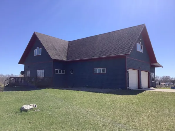 797 E Side Rd, Washington Island, WI 54246