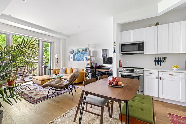 735 Lafayette Avenue #2B