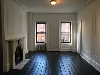 Rented by Moises Farhart, LREB