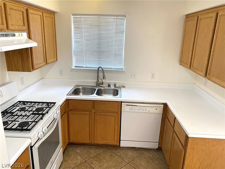 701 Spotted Eagle St — Photo 10
