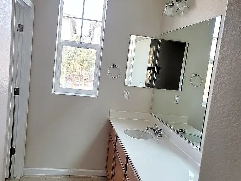 1547 S Oliveira Dr #2 — Photo 10