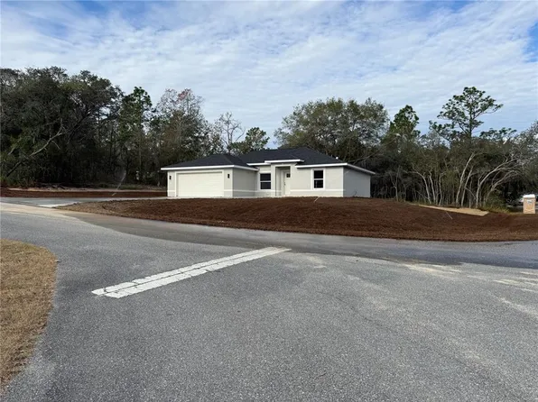 2 Locust Loop Pass, Ocala, FL 34472