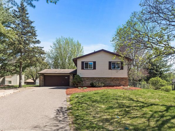 255 Hallam Curv, Mahtomedi, MN 55115