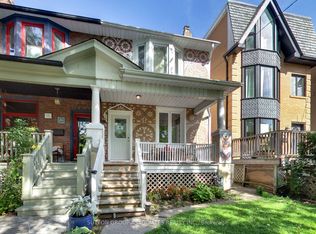 82 Helena Ave, Toronto, ON M6G 2H2