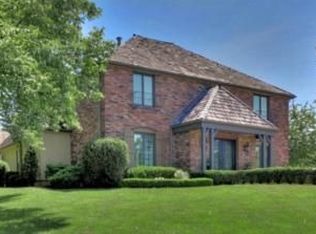 11015 Delmar St, Leawood, KS 66211
