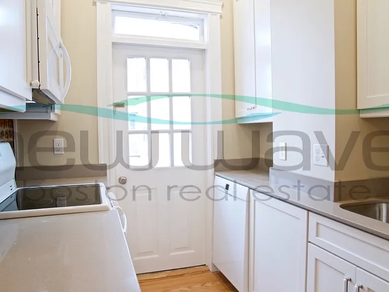 1111 Boylston St #43 — Photo 7