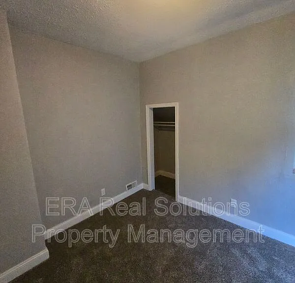 2368 S 5th St — Photo 14