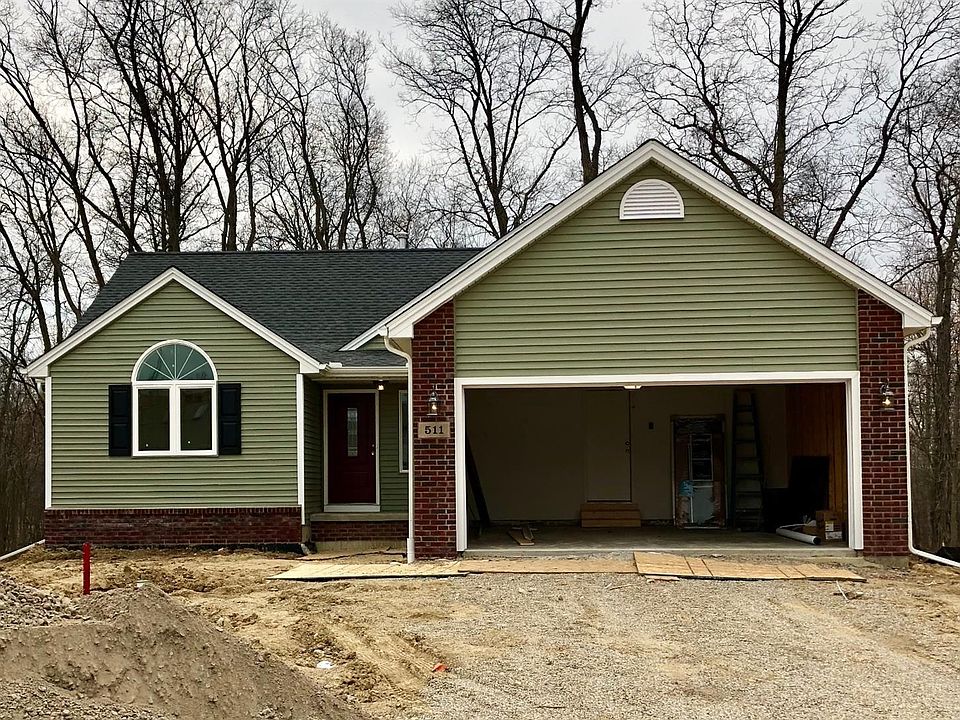 1st image of 505 Coventry Cres